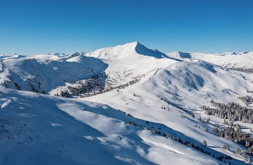 Copper Mountain Village Condo | Mountain Plaza 3 Bedroom Condo #707/708/709 by RedAwning