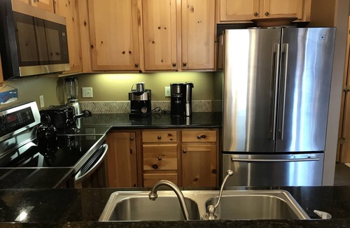 Mountain House House | Mountain Ski Haus Chalet! Walk to Gondola, River Run! Hot-Tub!