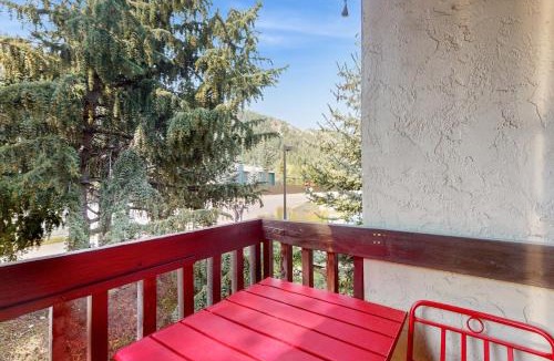 Eagle-Vail Apartment | Mountain Stream Condo