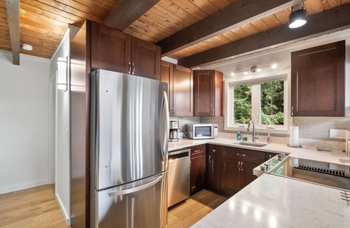 Lincoln Apartment | Mountain View Chalet w/Amenities