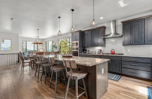 Woodmoor House | Mountain Views | Near Peak 8 | Hot Tub