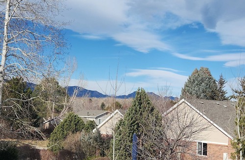 Ralston Valley Apartment | MTR Private Furnished 2BR-Quiet, Ground level, Pet Friendly, Interim stay