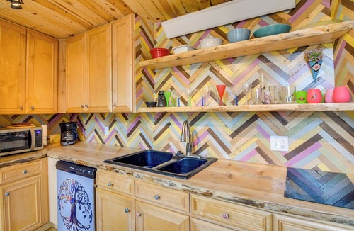 Hartsel Cabin | 'Mystic Treehouse' on 35 Acres Near Hartsel