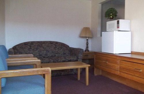 Cortez Hotel | National 9 Inn Sand Canyon