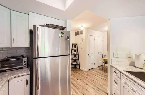 Baseline Sub Apartment | Nature Meets the City: Spacious & Elegant 1-BDR
