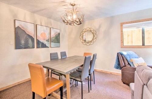 Red River House | Near Hiking & Main St! Mtn-View Red River Retreat