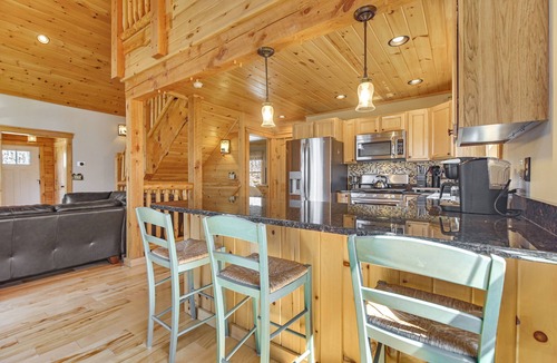 South Pond Shores Cabin | Near Ponds, Hiking & Mtn Biking! Greenwood Cabin