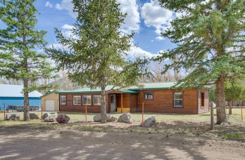 Alpine Village House | Near Trails & Rio Grande Fishing! Mtn-View Cabin