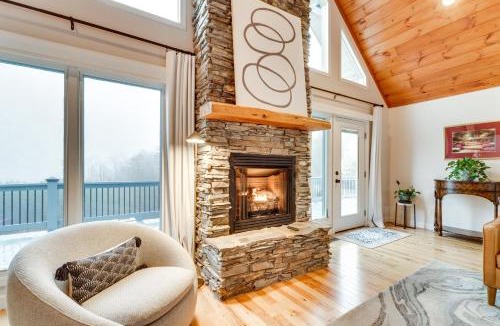 Vein Mountain House | Nebo Home w/Hot Tub: Wheelchair Accessible