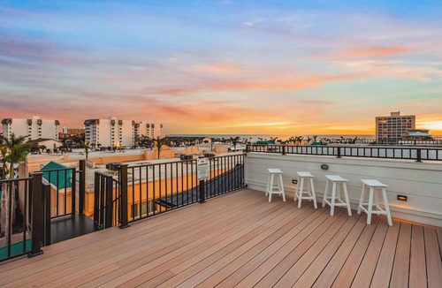 Siesta Key House | New-2 Homes-Pools/Hot Tub-Rooftops-Private Beach