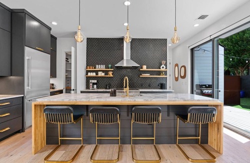 Zilker House | New Build + Heated Pool | Walk S Lamar/Zilker
