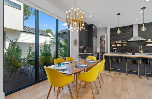 Zilker House | New Build + Heated Pool | Walk S Lamar/Zilker