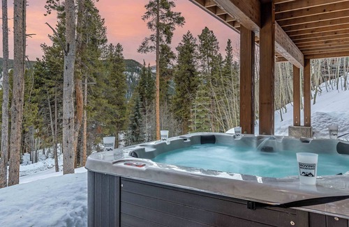 Blue River House | New Home, Modern Luxury | Blue Valley Chalet