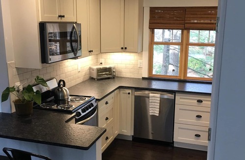 Kenilworth House | New Listing 1Bd/1Ba Mountain Retreat In Asheville-