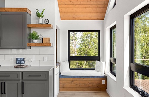 Gateway House | *NEW* Luxury Living close to popular hiking & skiing in Palmer Wasilla