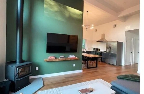 Harrison House | New Modern Cabin with Lake Access!