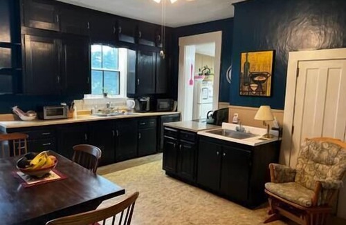 Waterford House | New Moon Manor