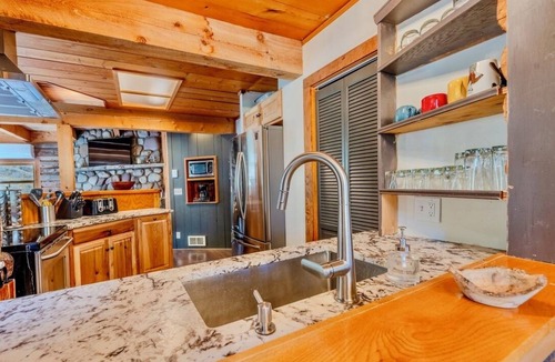 Crested Butte Cabin | NEW Oh-Be-Joyful Ranch! Private cabin w hot tub & huge stone fireplace!