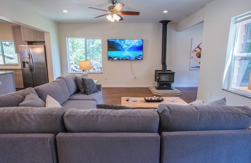 Breckenridge House | NEW VRBO. Group Lodge has 2 kitchens! Hot Tub and games for all ages