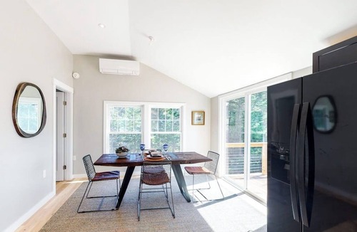 Waldoboro Apartment | Newly-built waterfront home with fast WiFi, furnished deck, & washer/dryer