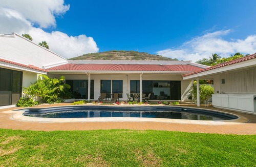 Hawaii Kai House | Newly painted, furnished and landscaped! Four bedroom home with private pool!