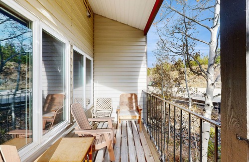 Silvercreek Condo | Newly remodeled mountain condo + loft w/hot tub & near ski resort