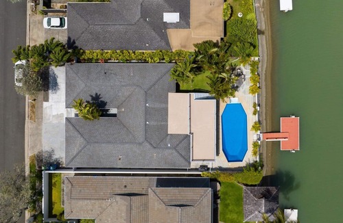 Portlock House | NEWLY REMODELED with A/C THROUGHOUT! Pool w/Killer Sunset View