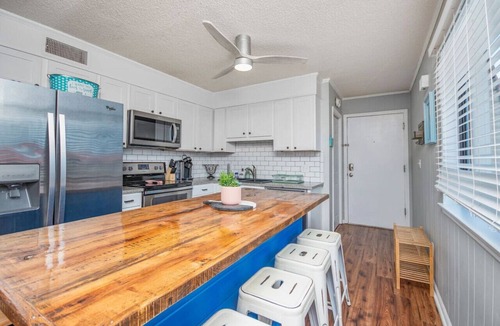 North Myrtle Beach Condo | Newly renovated 2 Bedroom, 2 Bath -sleeps 6, Direct beach access with Water views and Pool