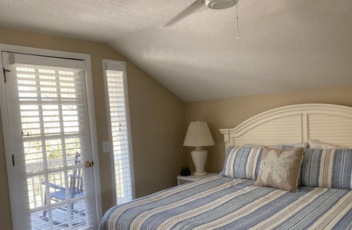 Ocean Isle Beach Cottage | NEWLY RENOVATED! Best of Both Worlds! Canal Cottage, 2 Blocks from Beach