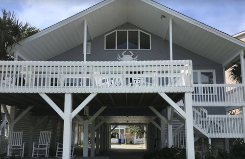 Ocean Isle Beach Cottage | NEWLY RENOVATED! Best of Both Worlds! Canal Cottage, 2 Blocks from Beach