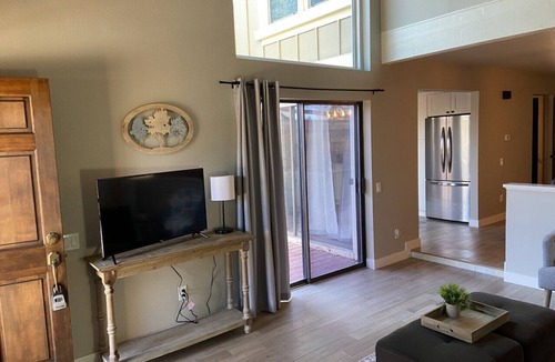 Ken Caryl House | Newly Renovated Two-Story Townhouse w/Two Car Garage Close to the Mountains
