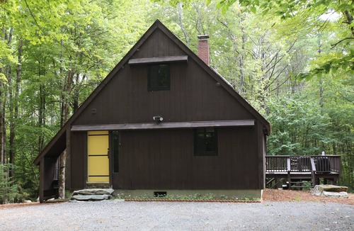 Grantham House | Newly updated home in quiet area of Eastman.