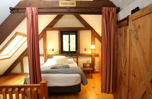 Grantham House | Newly updated home in quiet area of Eastman.