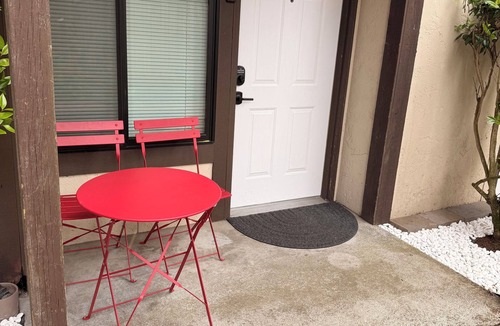 Seahurst Apartment | Nice 2-bedroom apartment in Burien