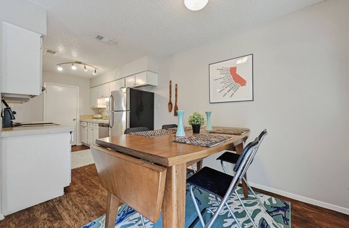 Balcones Terrace House | Nicely Updated 1200sf 2br/2ba in Excellent Location!