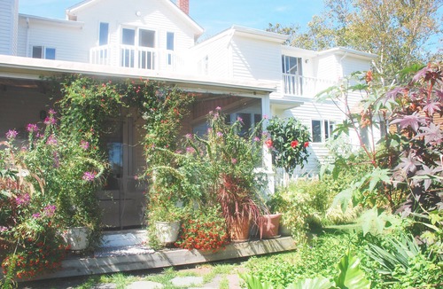 Mattituck House | North Fork Wine Country On The Bay