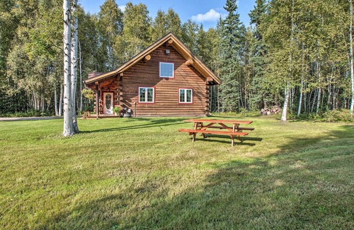 North Pole Cabin | North Pole Log Cabin w/Northern Lights Views!