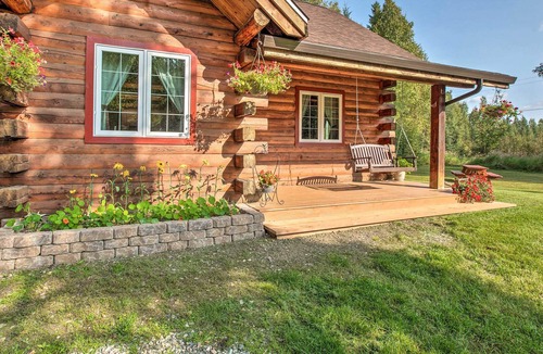 North Pole Cabin | North Pole Log Cabin w/Northern Lights Views!