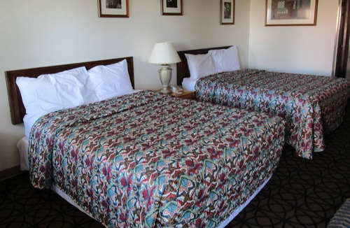 Blaine Hotel | Northwoods Motel