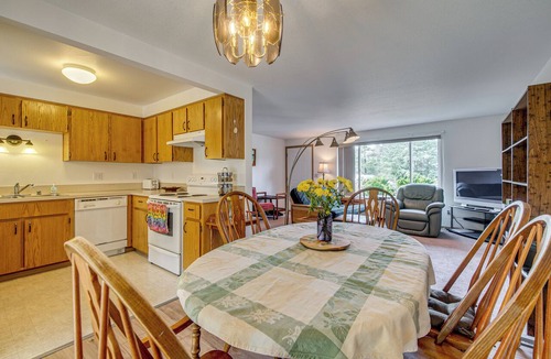Ocean City Cottage | Ocean City Home w/Fenced Yard: 1 Mi to Beach!