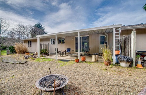 Ocean City House | Ocean City Home w/Fenced Yard: 1 Mi to Beach!