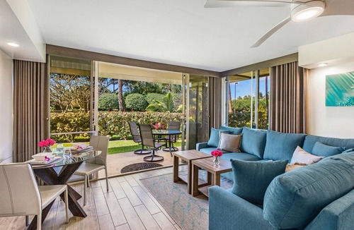 Kaanapali Apartment | Ocean front Beach Resort Hale Nalu ~ ~