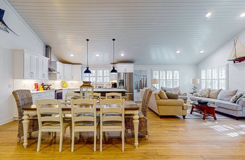 Ocean Isle Beach House | Ocean Isle Hidden Retreat A: Dog Friendly, Pool