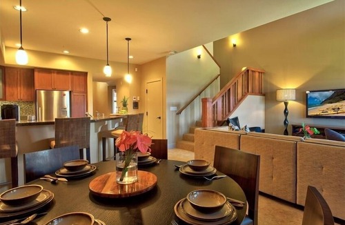 Waikoloa Condo | Ocean View Escape – Poolside Calm & Weekly Savings!