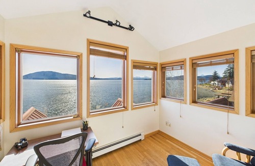 Juneau Villa | Oceanfront | 6BR w/King Beds & Private Beach