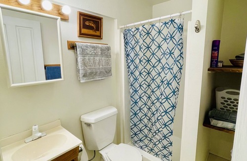 Ketchikan Apartment | Oceanview Apartment