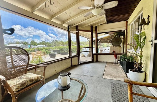 Aripeka Apartment | Old Florida bungalow on a tranquil Gulf Island Perfect for Couples or Anglers