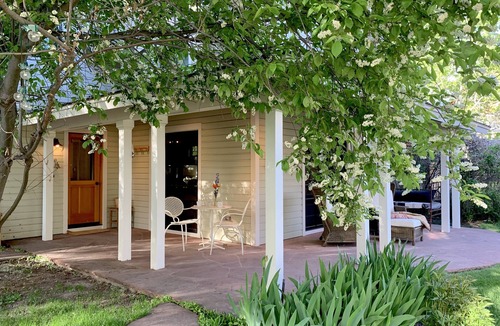 Basalt Cottage | Old Town Basalt Guest House