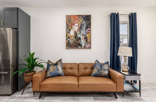 Olde Towne East House | Old Town East Luxury Escape