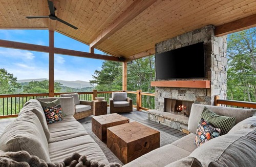 Elk Park House | One More Day at Eagles Nest